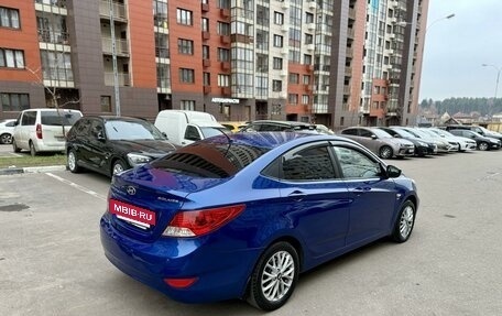 Hyundai Solaris II рестайлинг, 2011 год, 820 000 рублей, 6 фотография