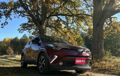 Toyota C-HR I рестайлинг, 2018 год, 2 600 000 рублей, 1 фотография