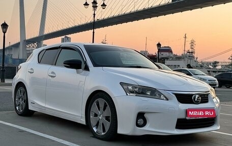 Lexus CT I рестайлинг, 2012 год, 1 740 000 рублей, 1 фотография