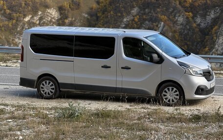 Renault Trafic, 2019 год, 2 400 000 рублей, 6 фотография