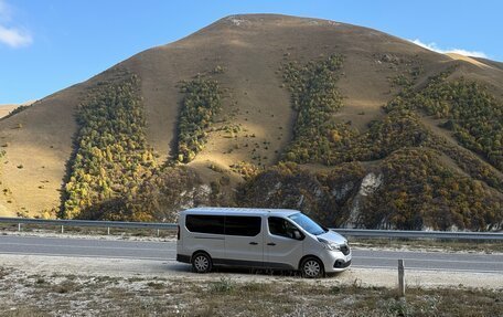 Renault Trafic, 2019 год, 2 400 000 рублей, 7 фотография