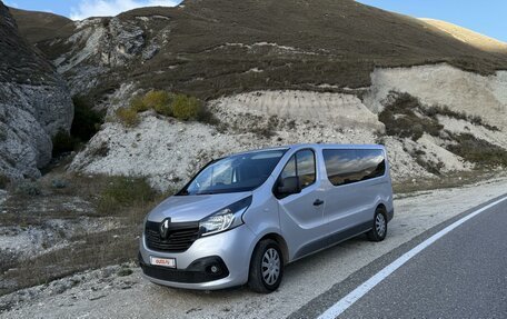 Renault Trafic, 2019 год, 2 400 000 рублей, 5 фотография