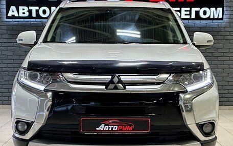 Mitsubishi Outlander III рестайлинг 3, 2015 год, 2 147 000 рублей, 3 фотография