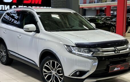 Mitsubishi Outlander III рестайлинг 3, 2015 год, 2 147 000 рублей, 2 фотография