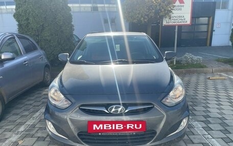 Hyundai Solaris II рестайлинг, 2011 год, 980 000 рублей, 3 фотография