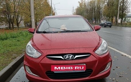 Hyundai Solaris II рестайлинг, 2011 год, 650 000 рублей, 12 фотография