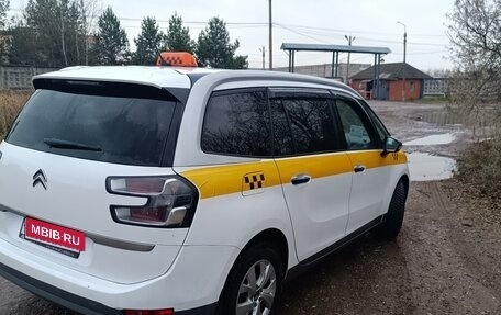 Citroen C4 Picasso II рестайлинг, 2018 год, 1 950 000 рублей, 3 фотография