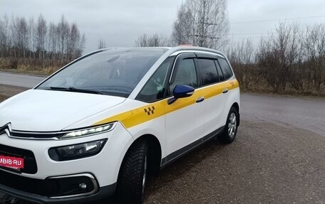 Citroen C4 Picasso II рестайлинг, 2018 год, 1 950 000 рублей, 2 фотография