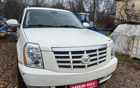 Cadillac Escalade III, 2012 год, 2 499 000 рублей, 6 фотография