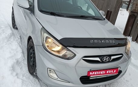 Hyundai Solaris II рестайлинг, 2011 год, 960 000 рублей, 16 фотография