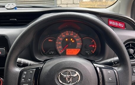 Toyota Vitz, 2019 год, 1 240 000 рублей, 30 фотография