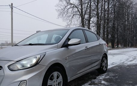 Hyundai Solaris II рестайлинг, 2012 год, 660 000 рублей, 5 фотография