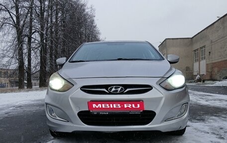 Hyundai Solaris II рестайлинг, 2012 год, 660 000 рублей, 6 фотография