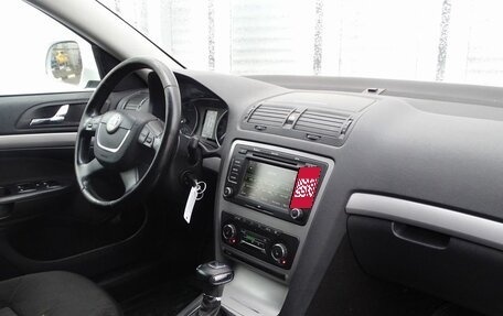 Skoda Octavia, 2012 год, 850 000 рублей, 2 фотография