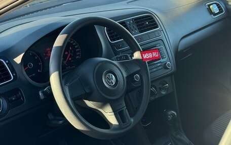 Volkswagen Polo VI (EU Market), 2011 год, 900 000 рублей, 7 фотография