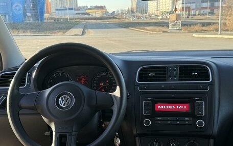 Volkswagen Polo VI (EU Market), 2011 год, 900 000 рублей, 8 фотография