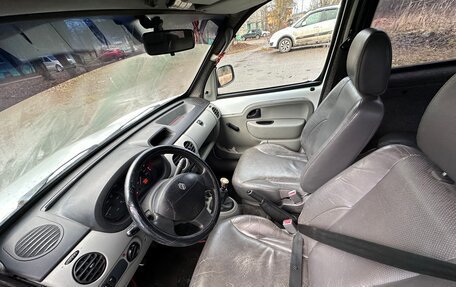 Renault Kangoo II рестайлинг, 2005 год, 400 000 рублей, 11 фотография