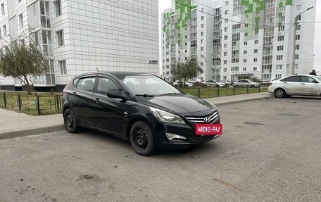 Hyundai Solaris II рестайлинг, 2015 год, 650 000 рублей, 3 фотография