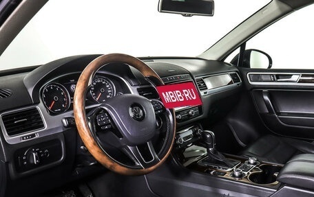 Volkswagen Touareg III, 2015 год, 2 798 000 рублей, 16 фотография