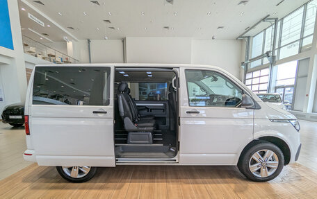 Volkswagen Multivan T6 рестайлинг, 2022 год, 13 600 000 рублей, 4 фотография