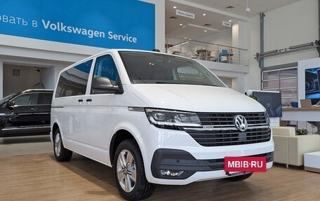 Volkswagen Multivan T6 рестайлинг, 2022 год, 13 600 000 рублей, 3 фотография