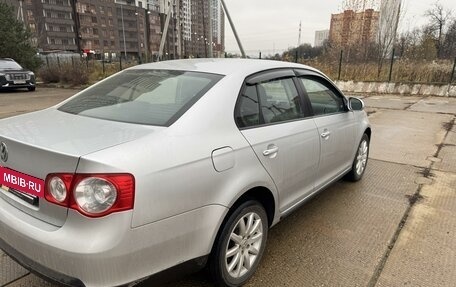 Volkswagen Jetta VI, 2010 год, 825 000 рублей, 3 фотография