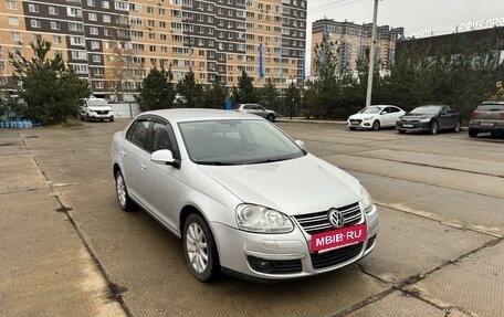 Volkswagen Jetta VI, 2010 год, 825 000 рублей, 5 фотография