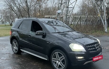 Mercedes-Benz M-Класс, 2011 год, 1 800 000 рублей, 3 фотография