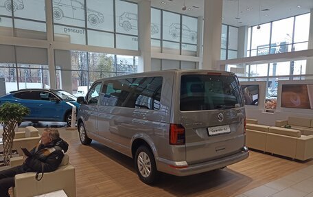 Volkswagen Caravelle T6 рестайлинг, 2024 год, 11 779 800 рублей, 11 фотография