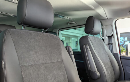 Volkswagen Multivan T6 рестайлинг, 2022 год, 12 000 000 рублей, 17 фотография