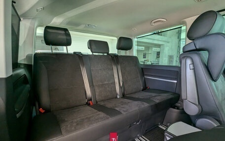 Volkswagen Multivan T6 рестайлинг, 2022 год, 12 000 000 рублей, 26 фотография