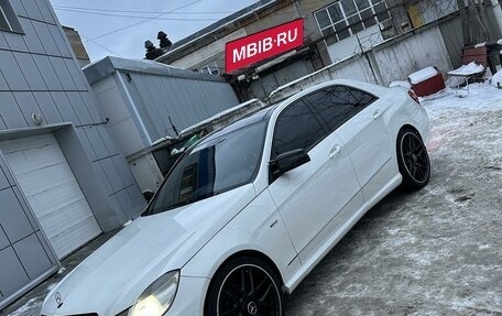 Mercedes-Benz E-Класс, 2010 год, 1 420 000 рублей, 2 фотография