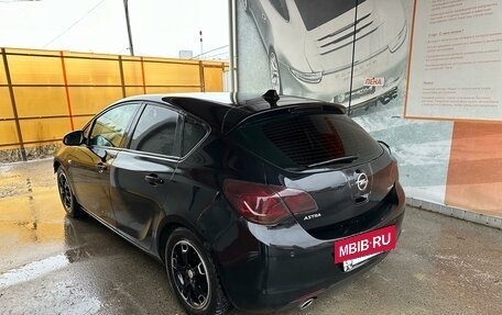 Opel Astra J, 2011 год, 550 000 рублей, 4 фотография