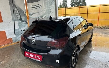 Opel Astra J, 2011 год, 550 000 рублей, 3 фотография