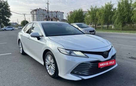 Toyota Camry, 2019 год, 3 450 000 рублей, 3 фотография