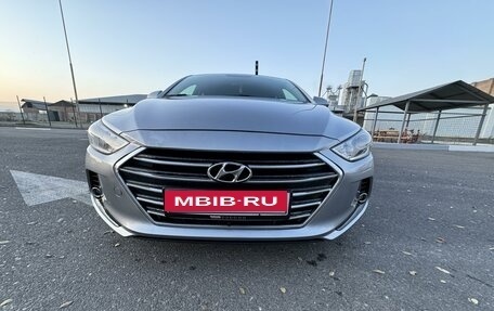 Hyundai Elantra VI рестайлинг, 2016 год, 1 420 000 рублей, 2 фотография