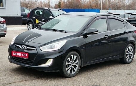 Hyundai Solaris II рестайлинг, 2013 год, 942 000 рублей, 1 фотография