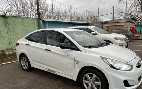 Hyundai Solaris II рестайлинг, 2013 год, 810 000 рублей, 5 фотография