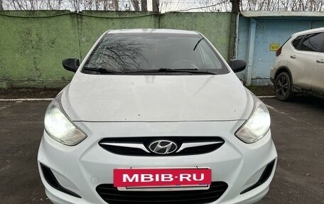 Hyundai Solaris II рестайлинг, 2013 год, 810 000 рублей, 9 фотография