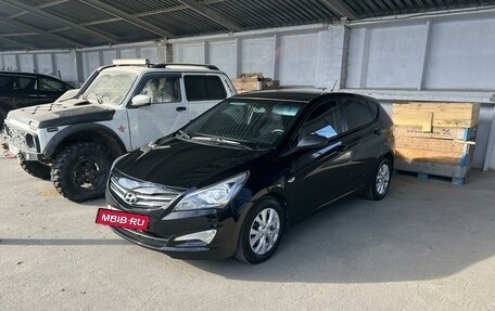 Hyundai Solaris II рестайлинг, 2014 год, 1 300 000 рублей, 6 фотография