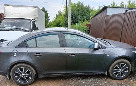 Chevrolet Cruze II, 2011 год, 640 000 рублей, 2 фотография