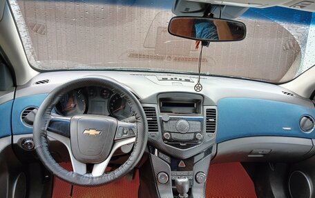 Chevrolet Cruze II, 2011 год, 640 000 рублей, 8 фотография