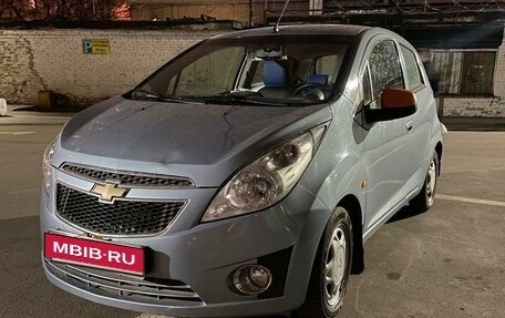 Chevrolet Spark III, 2011 год, 640 000 рублей, 1 фотография