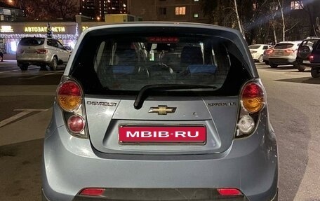 Chevrolet Spark III, 2011 год, 640 000 рублей, 2 фотография