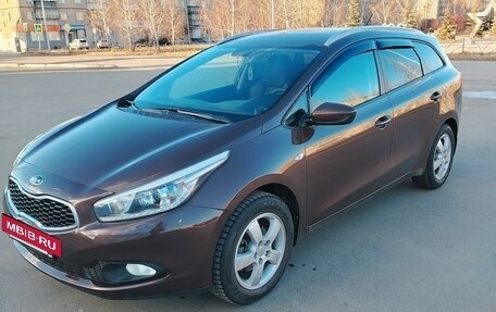 KIA cee'd III, 2013 год, 950 000 рублей, 11 фотография