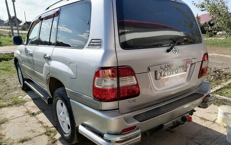 Toyota Land Cruiser 100 рестайлинг 2, 2006 год, 2 350 000 рублей, 4 фотография