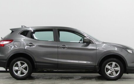 Nissan Qashqai, 2018 год, 1 885 000 рублей, 6 фотография