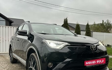 Toyota RAV4, 2016 год, 3 100 000 рублей, 8 фотография