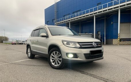 Volkswagen Tiguan I, 2013 год, 2 100 000 рублей, 2 фотография