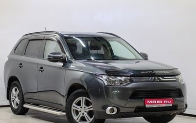 Mitsubishi Outlander III рестайлинг 3, 2013 год, 1 418 000 рублей, 1 фотография